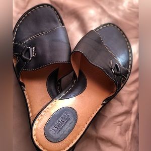Sz 9 Born Sandals